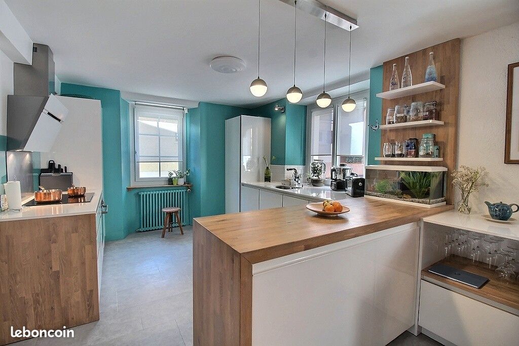 Maison 6 pièces 170 m² · à Lyaud · 170 m² · 439 000 €