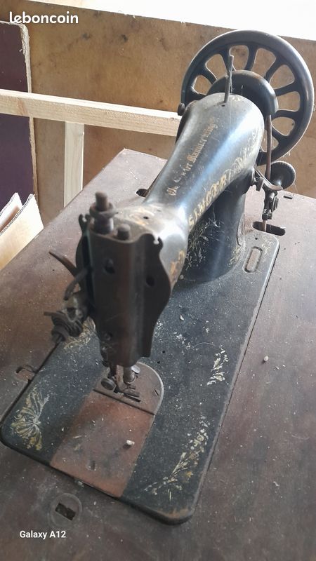 Table-machine a coudre (image 2)