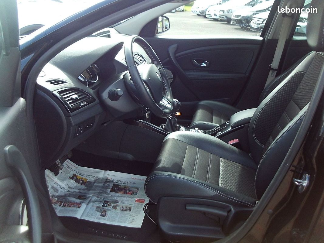 Renault MEGANE III 1.6 DCI 130CH BOSE BV6 5 PORTES (image 5)