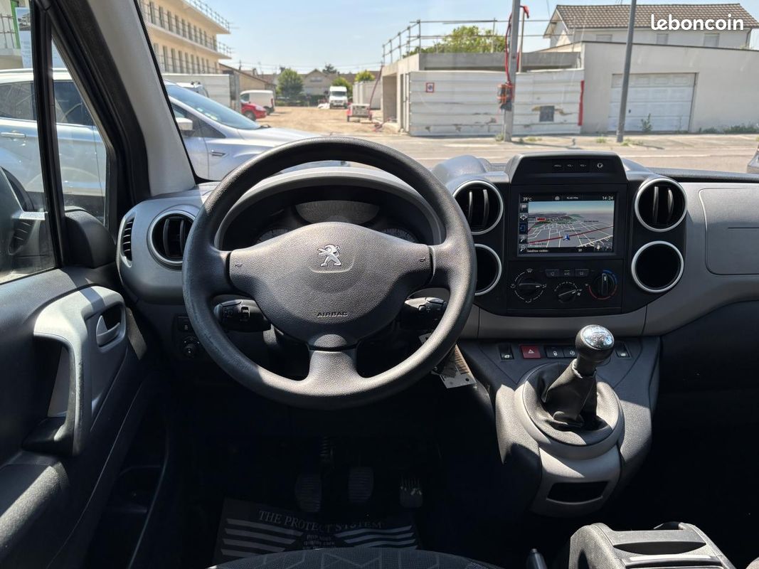 PEUGEOT PARTNER 1.6 BlueHDi 75ch Style (image 15)