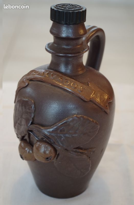 Pichet Calvados (image 1)