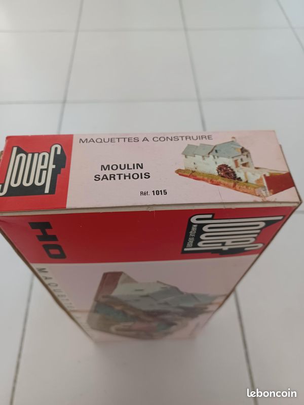 Lot de tapis convoyeurs, machine ZE, armoire électrique vendus pour