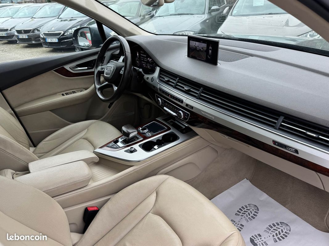 Audi q7 (image 15)