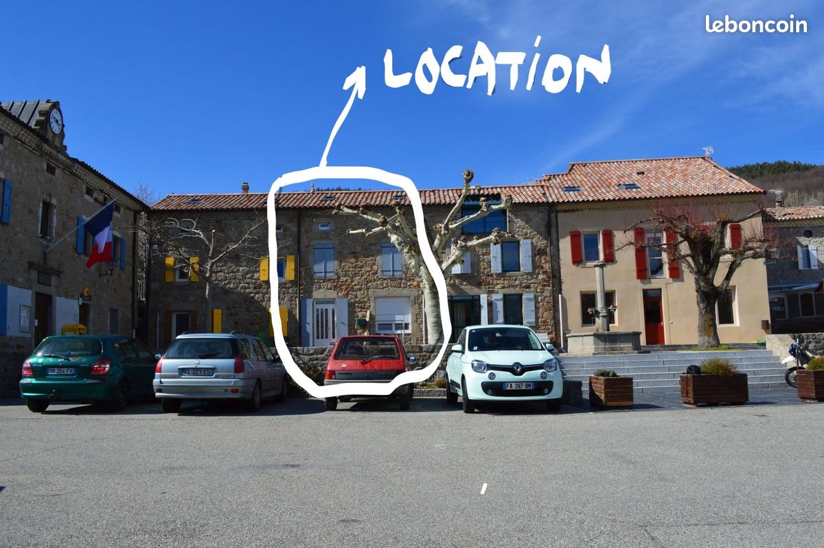 Maison 5 pièces 80 m² · à Gluiras · 80 m² · 691 €/mois