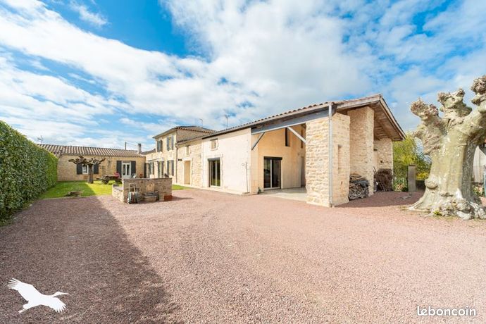 Maison 4 pièces 335 m²