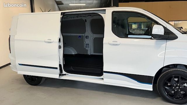 41 490 HT / Ford transit custom sport 320 l2h1 2.0 ecoblue 170 cv bva BLANC / neuf / tva recuperable (image 6)