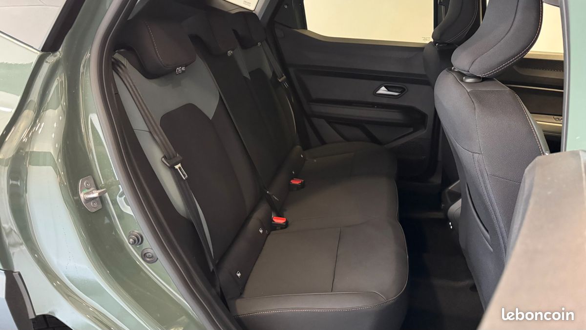 DACIA DUSTER HYBRID-G 150CH 4X4 BVA EXTREME SUREQUIPe (image 15)