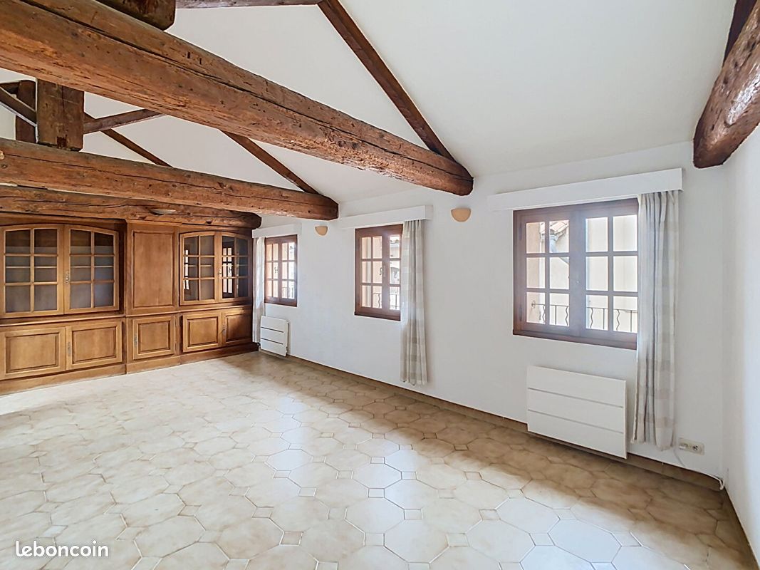 Appartement 2 pièces 48 m² · à Carpentras · 48 m² · 50 000 €