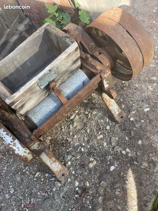 Ancienne machine (image 1)