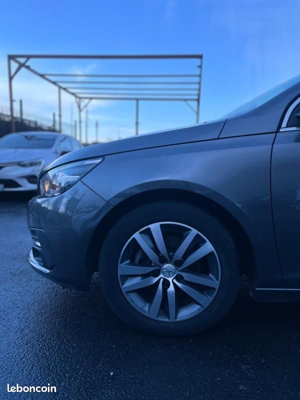 Peugeot 308 BlueHDi 130ch S&S BVM6 Allure (image 7)
