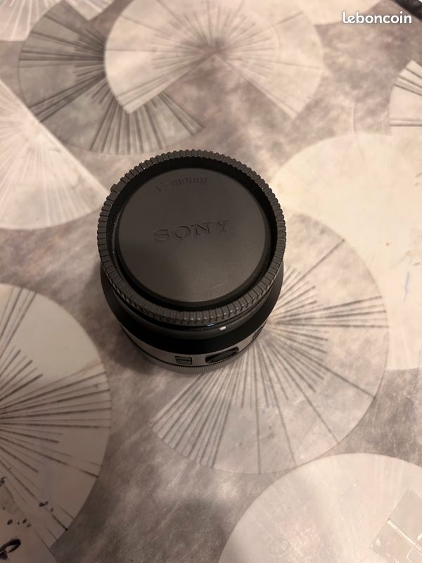 Objectif Sony 50mm F2.8 macro FE (image 2)