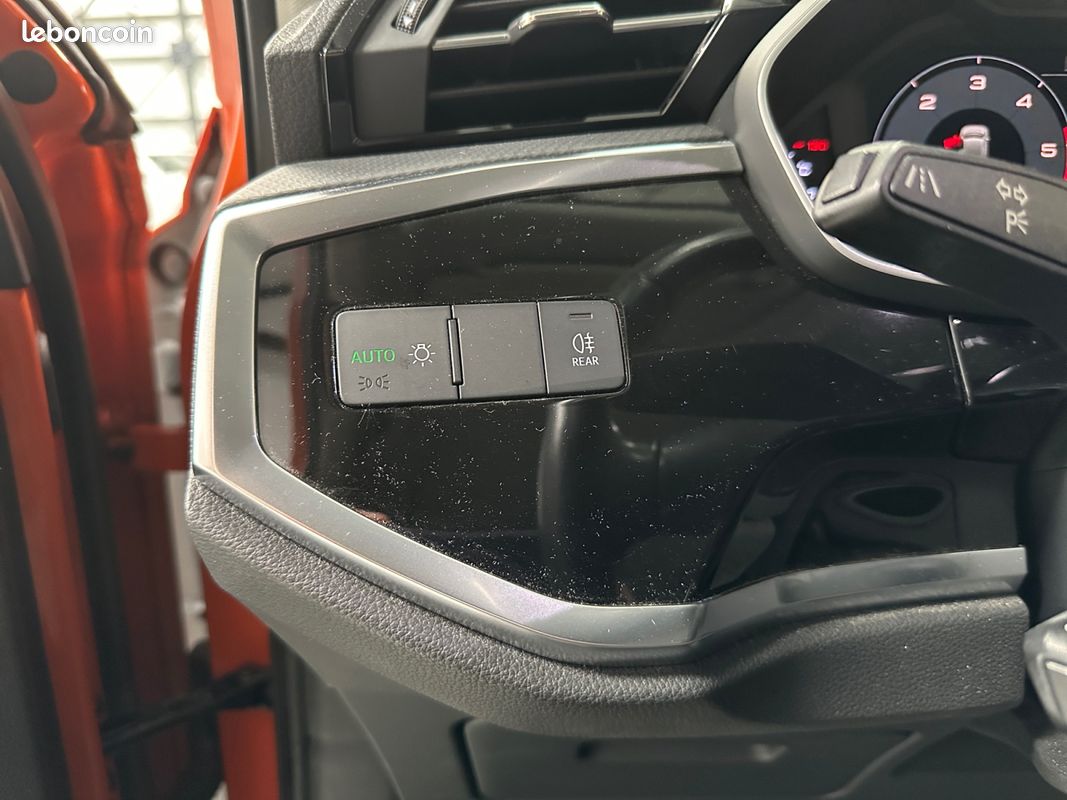 AUDI Q3 2.0 TDI 150 S TRONIC 150Ch Virtual Cockpit Attelage Amovible Garantie 12 mois (image 20)