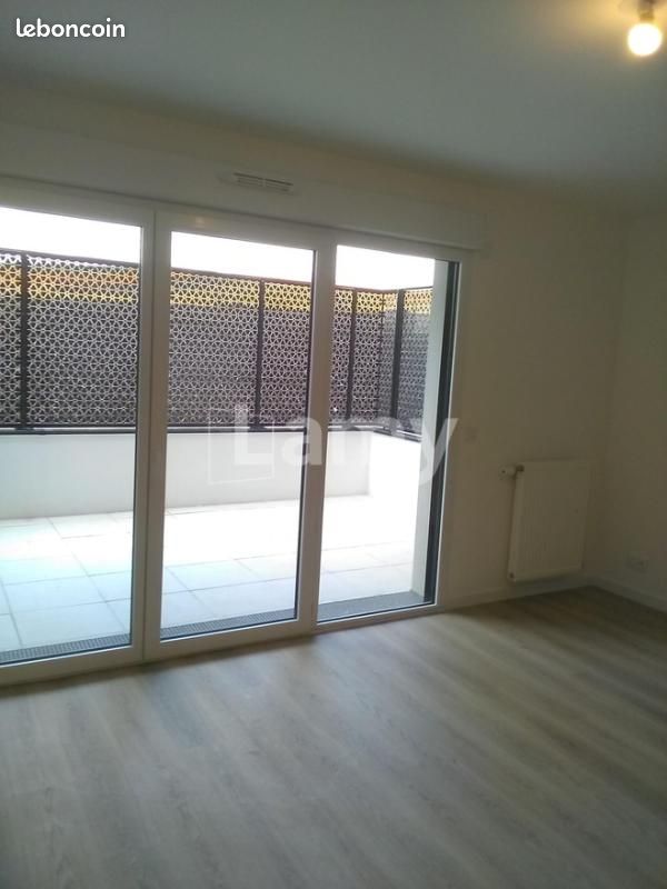 Appartement 1 pièce 28 m² · à Cergy · 28 m² · 647 €/mois