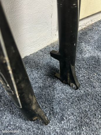 Fourche patins/disque Manitou Axel 06 - Fourches - Composants