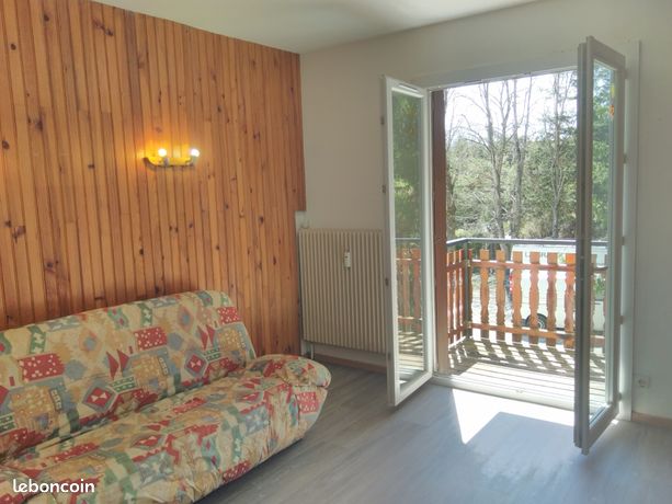 Location Appartement T1 a l année de 30 m2