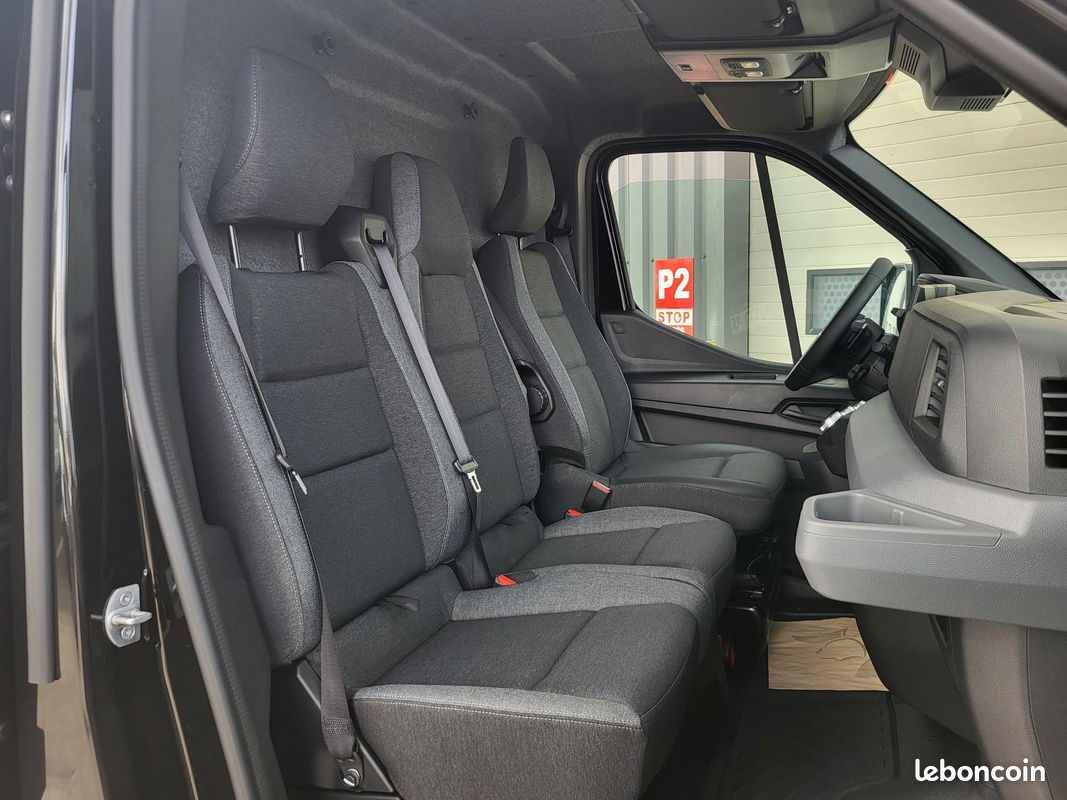 RENAULT MASTER IV L2H2 FOURGON 3T5 2.0 Blue DCI 150 AUTO ( EAG9 ) EXTRA 03 PLACES NEUF avec CAMÉRA RECUL + RADARS AVANT-ARRIERE-LATÉRAUX + PNEUS TOUS TEMPS + 3 CLÉS de CONTACT ( Prix Vente 33 990 HT ) (image 4)