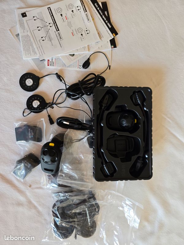 Intercom moto SENA SMH5-FM DUO – Kit 2 casques – Complet (image 3)