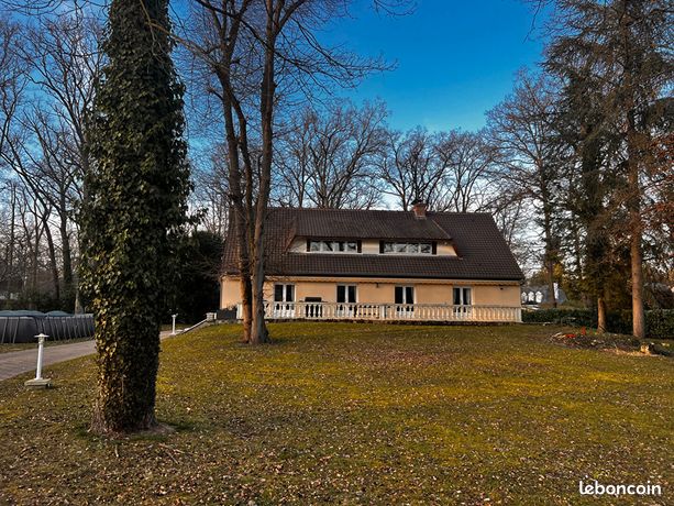 Maison 7 pièces 204 m²