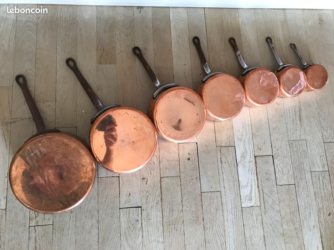 Lot De 7 Casseroles Anciennes En Cuivre Havard - Made In France - Taille 10 à 20 Cm - Occasion