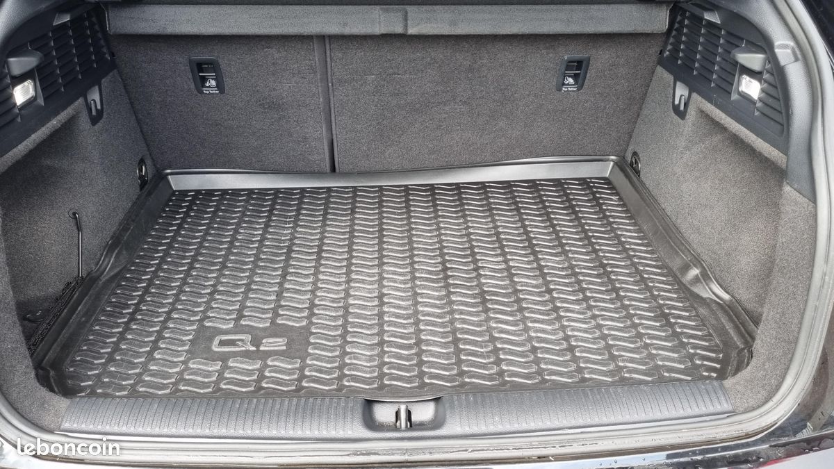 AUDI Q2 35 TFSI COD 150 S tronic 7 S Line (image 9)