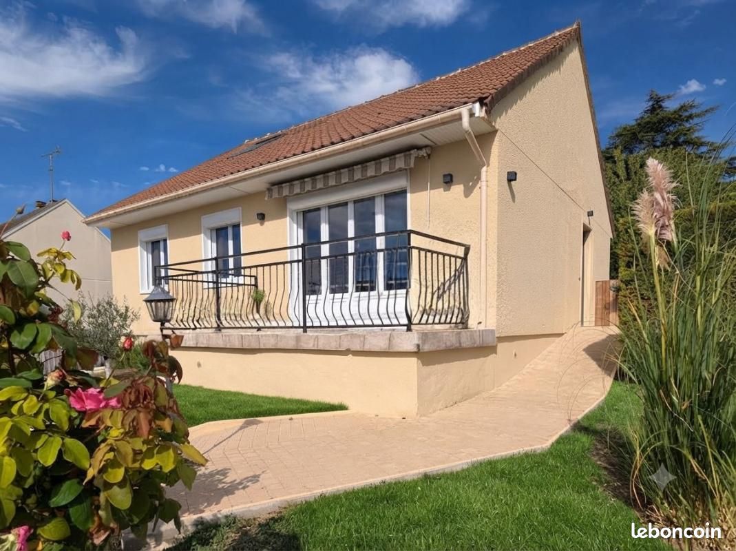 Maison 5 pièces 93 m² · à Dampmart · 93 m² · 390 000 €