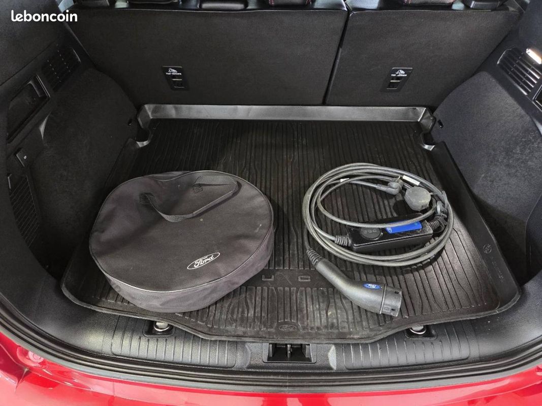 Ford Kuga 2.5 Duratec 225ch PHEV ST-Line X BVA (image 34)