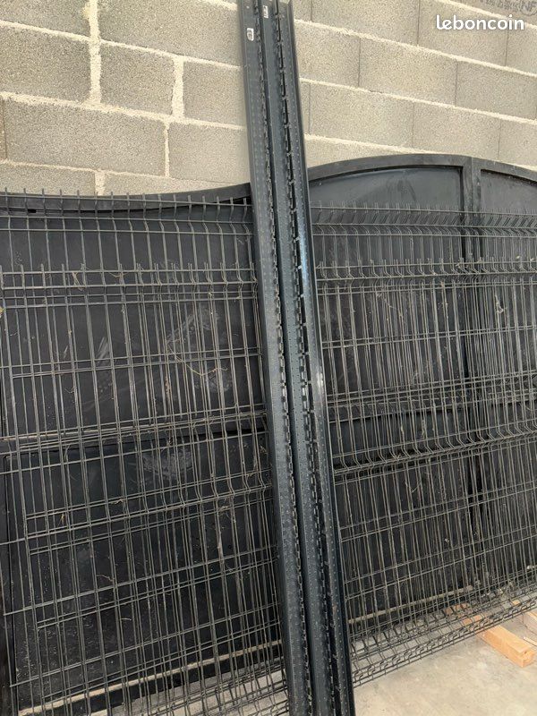2 panneaux rigides + 3 poteaux – Neufs – Gris anthracite (image 3)
