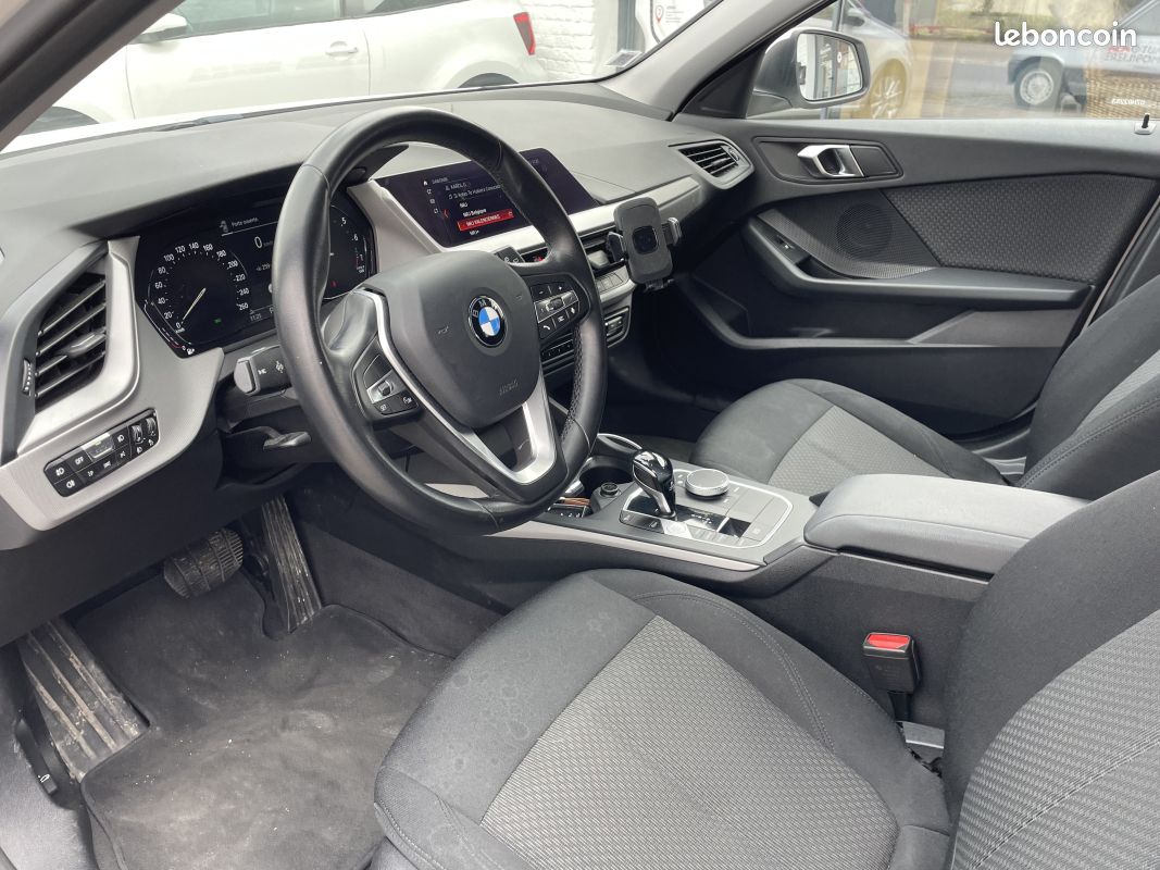 BMW Série 1 (F40) 118I 136 DKG7 (image 10)