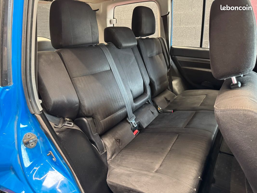 Mitsubishi PAJERO 3.2 DID 200ch (image 10)