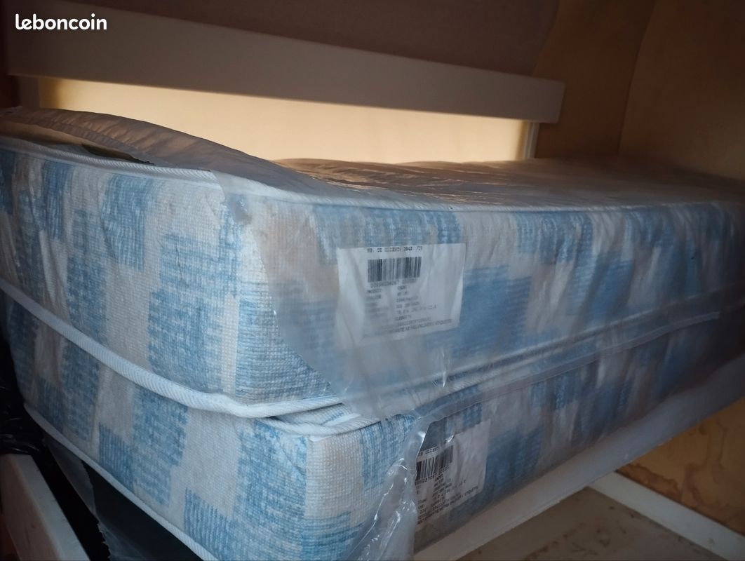 Lot Matelas enfant (image 2)