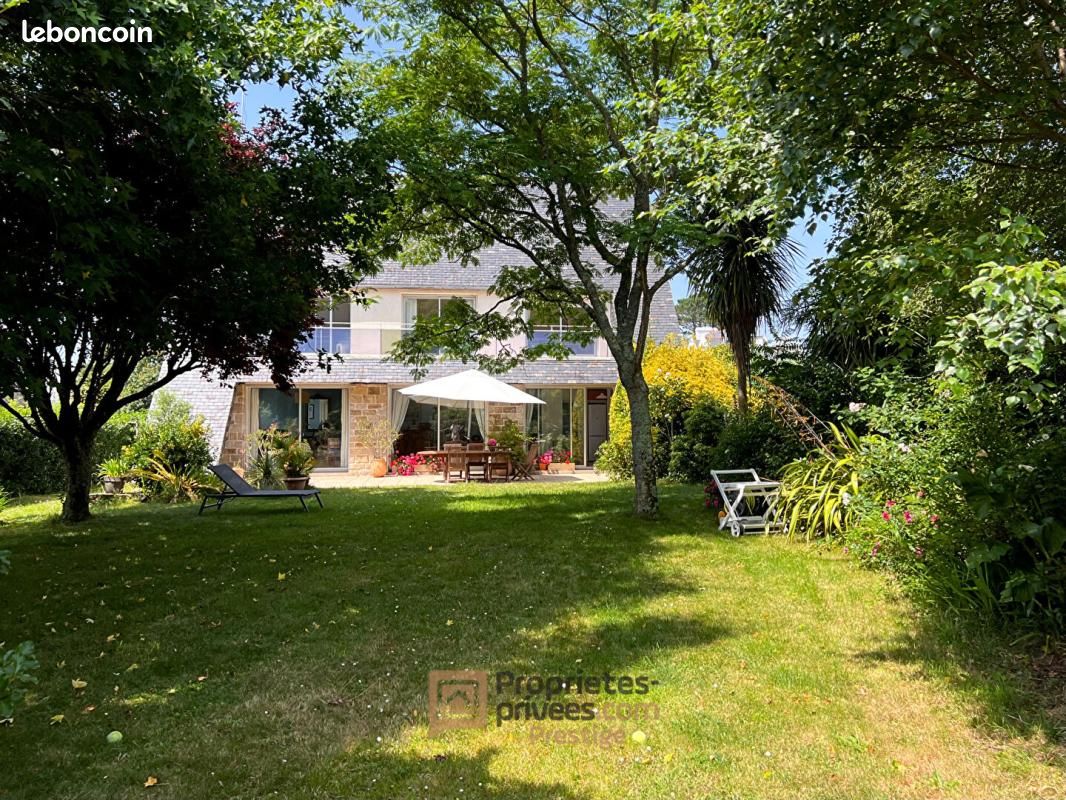 Maison 8 pièces 162 m² · à Combrit · 162 m² · 987 000 €