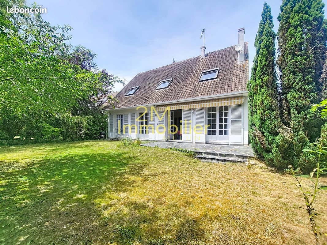 Maison 8 pièces 160 m² · à La Rochette · 160 m² · 360 000 €