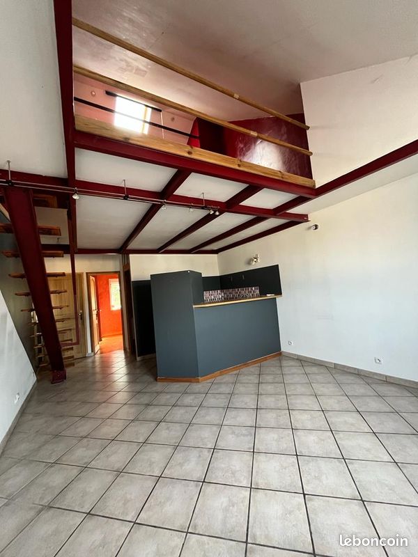 Appartement 3 pièces 56 m² · à Montceau-les-Mines · 56 m² · 520 €