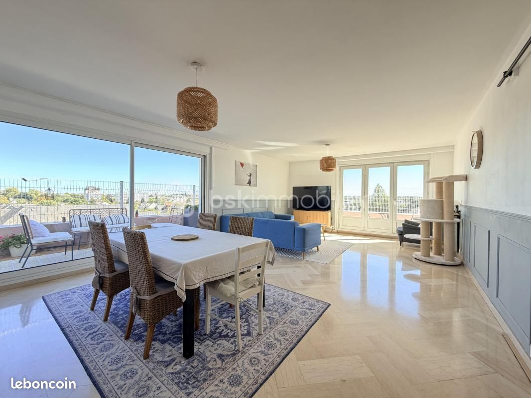 Appartement 6 pièces 165 m² · à Orléans · 165 m² · 369 999 €