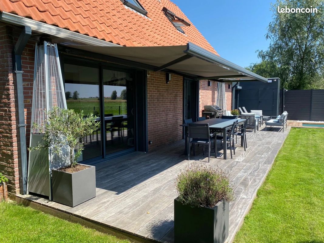Maison 7 pièces 142 m² · à Radinghem-en-Weppes · 142 m² · 575 000 €