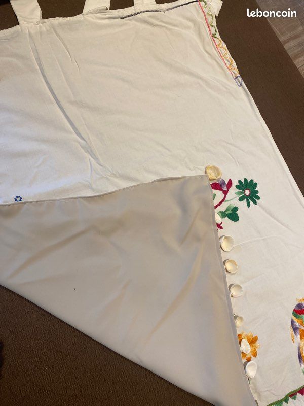 Paire de rideaux brodés (image 5)