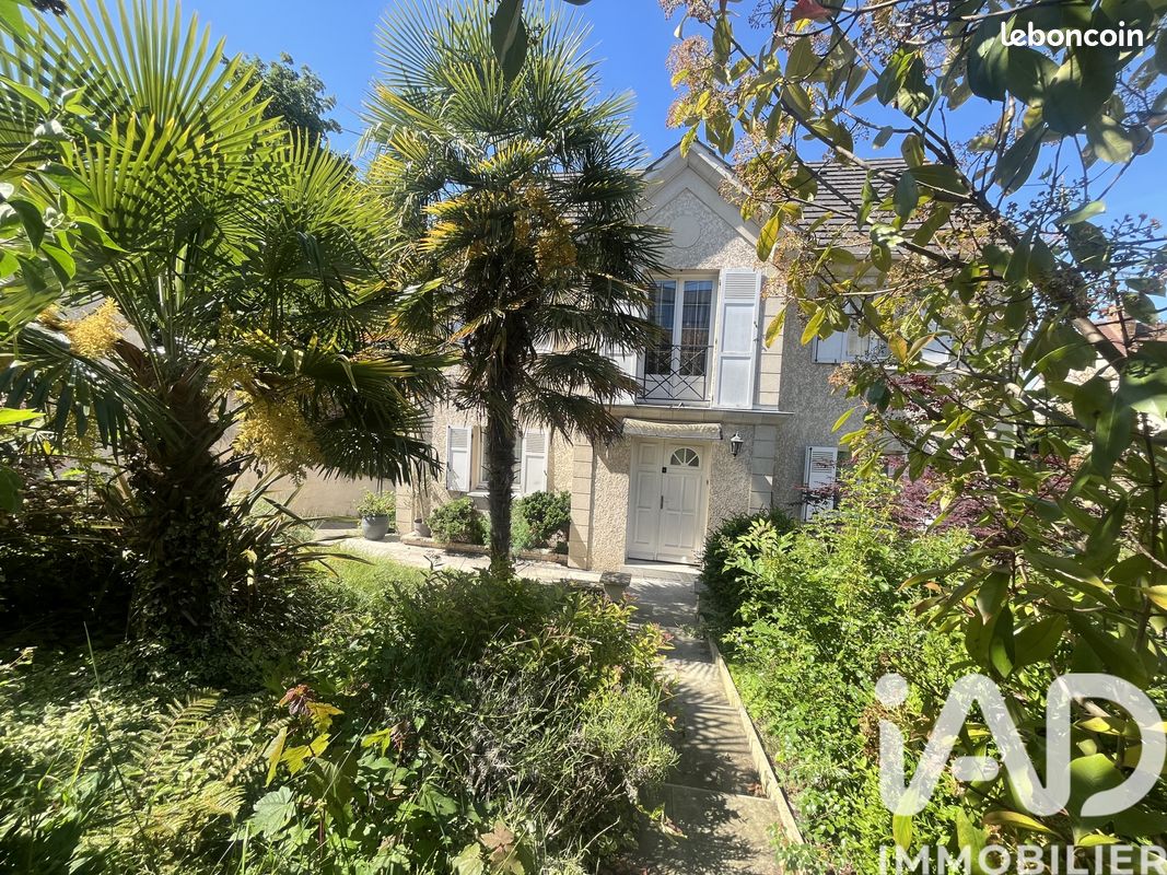 Maison 6 pièces 140 m² · à Villevaudé · 140 m² · 469 000 €