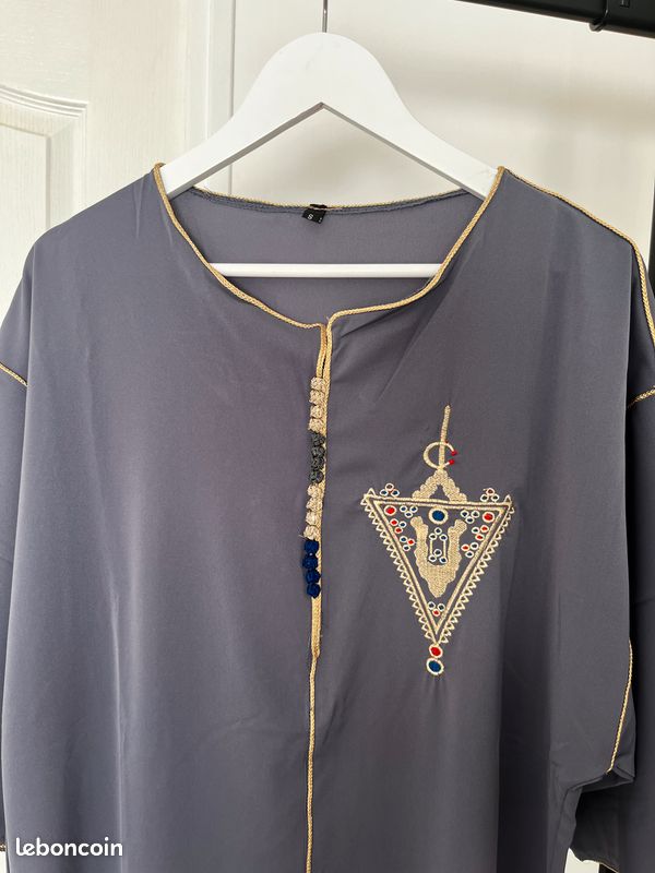 Abaya / caftan grise (image 2)