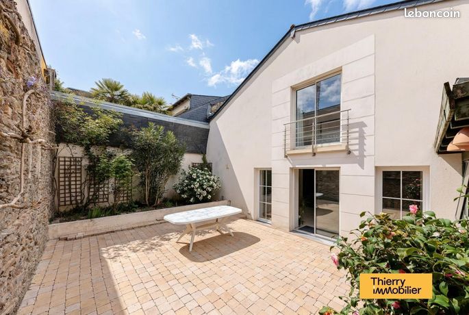 Maison 6 pièces 182 m² — 1