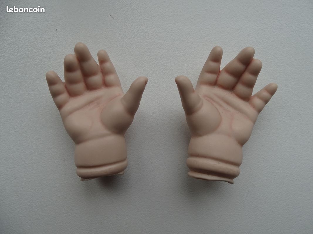 Mains Articulées de Poupée En Plastique 1/4 pour Accessoires de Corps Mains Articulées de Poupée En Plastique 1/4 pour Accessoires de Corps