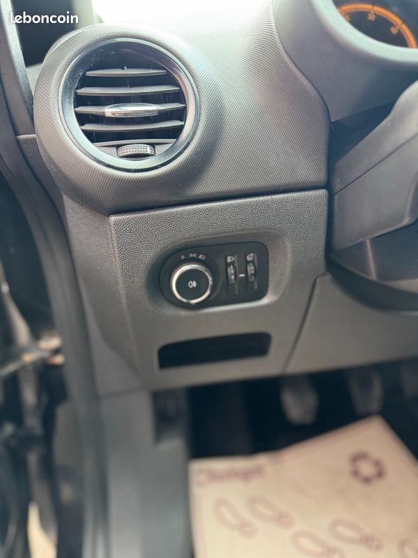 Opel Corsa D 1.3 CDTI 95 CH STOP/START EDITION (CARPLAY) (image 13)