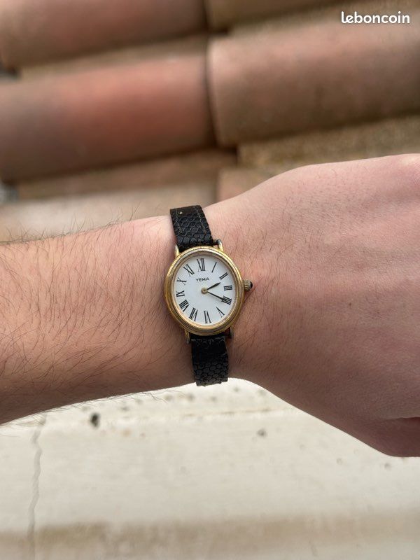 Montre Femme YEMA Mécanique - Cadran Doré, Bracelet Cuir Marron Neuf - Occasion Bon état