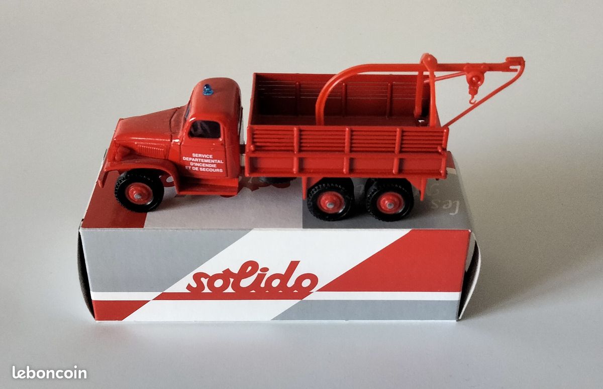 Camion miniature de pompier 32 échelle 1:50 "GMC 6x6 CCKW353" (image 1)