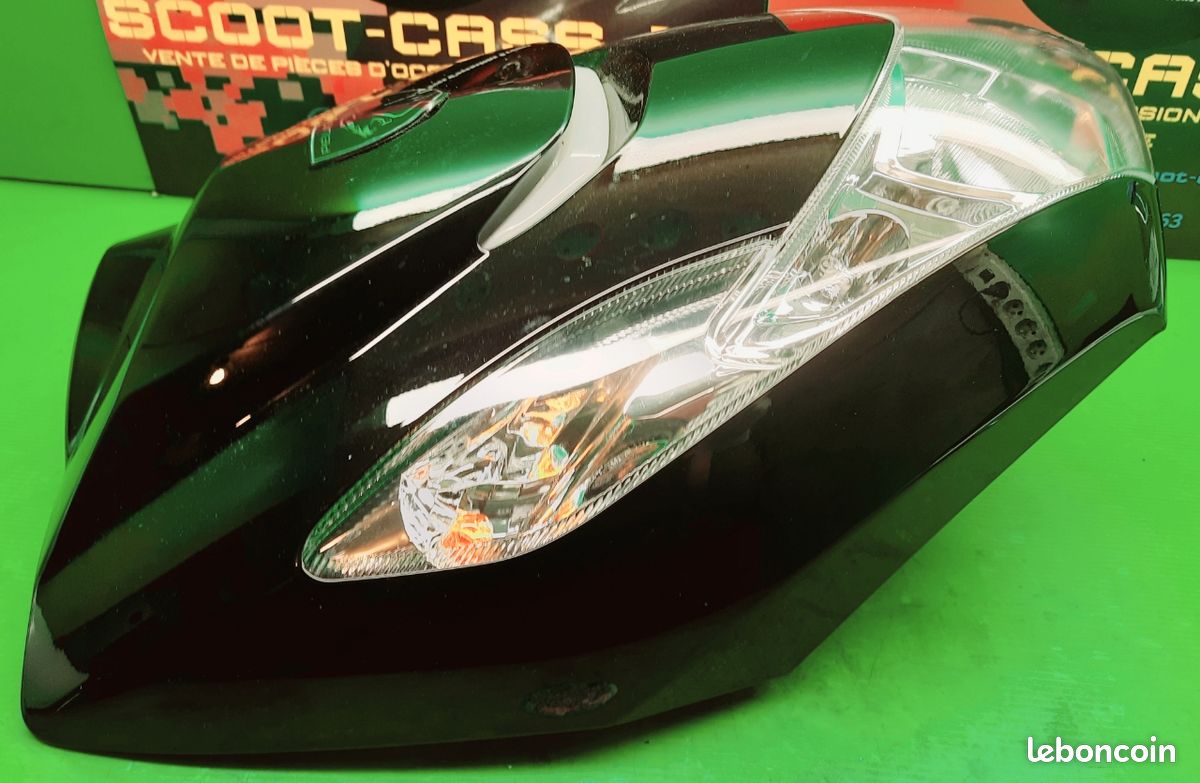 Peugeot kisbee : face avant complète noir brillant (image 1)