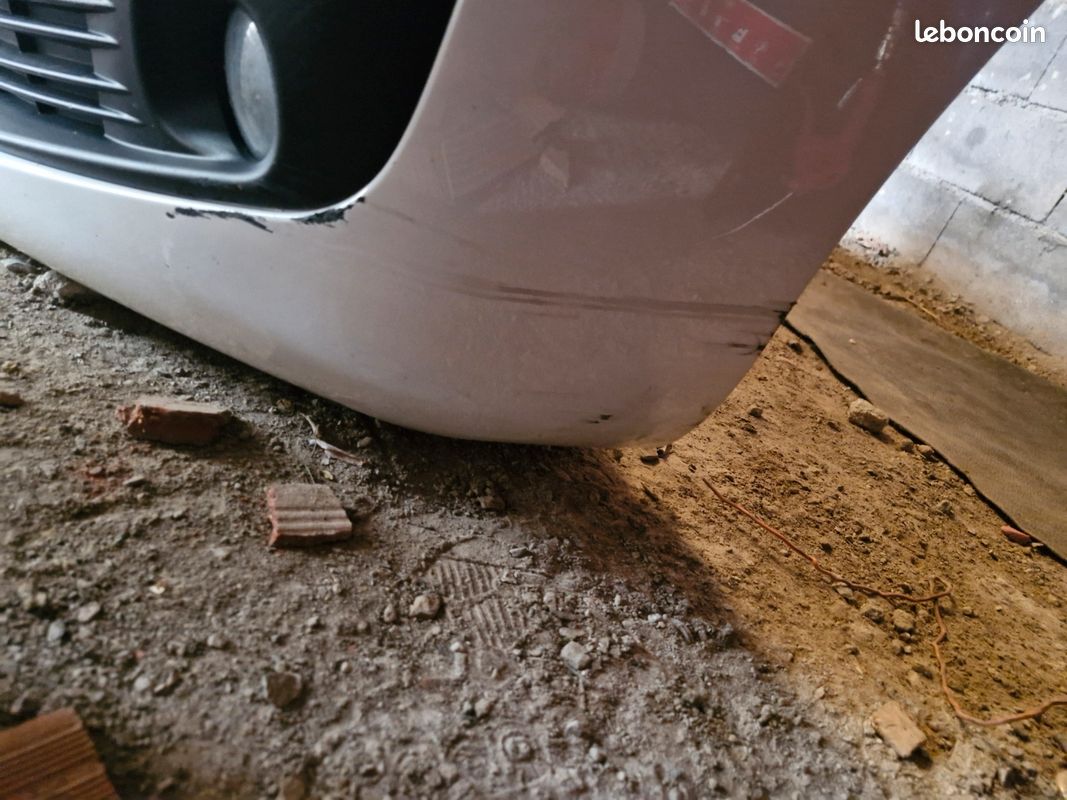 Pare choc avant Citroën jumpy 2020 (image 3)