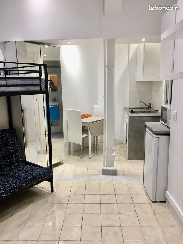 Appartement 1 pièce 22 m² · à Paris 10ème Arrondissement · 21,7 m² · 806 €/mois