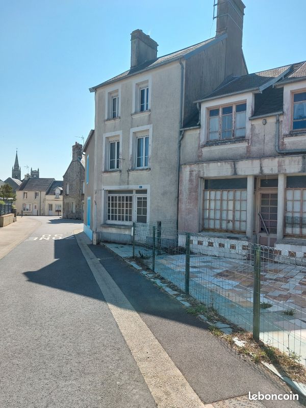 Maison 9 pièces 270 m² · à La Haye · 270 m² · 160 000 €