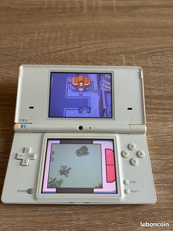 Nintendo DSi (image 4)