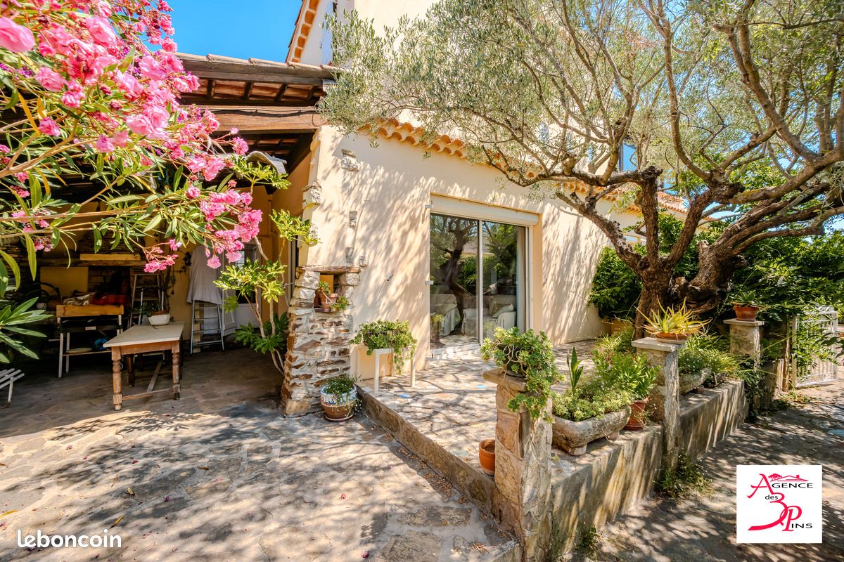 Maison 6 pièces 175 m² · à Pierrefeu-du-Var · 175 m² · 499 000 €