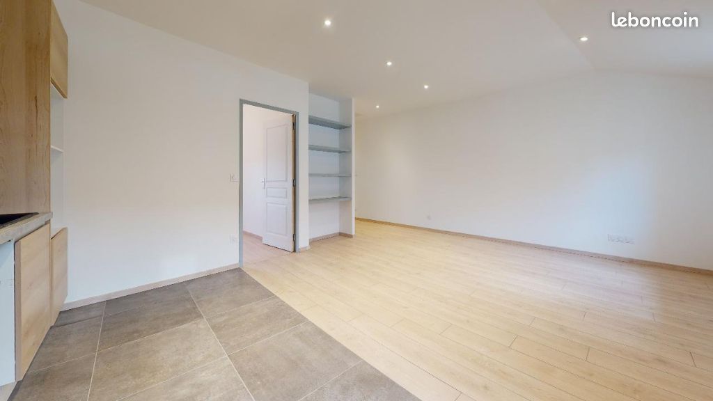 Appartement 1 pièce 40 m² · à Craponne · 40 m² · 705 €/mois